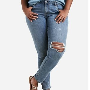 NWT Levi's 711 Jeans
